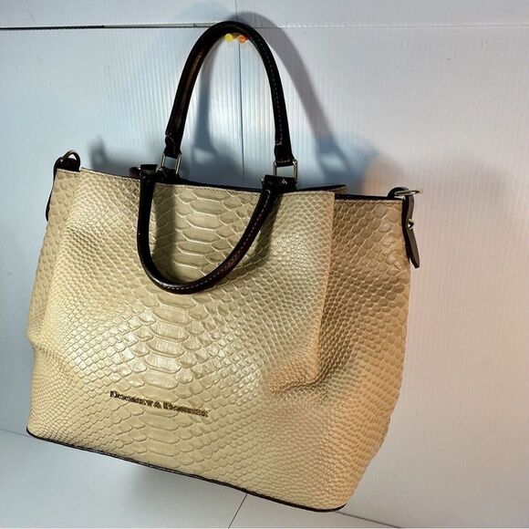 Dooney & Bourke Purse - Picture 1 of 7